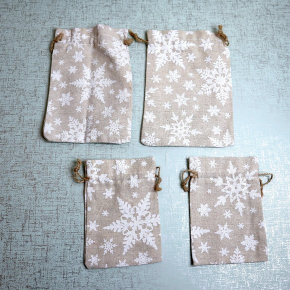 Snowflake Christmas Burlap Bags 4 Days Xmas Countdown Calendar Stocking Bags - Picture 1 of 12